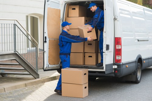 Self storage units in Brentford for home and business use