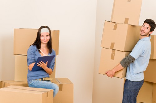 Flexible Brentford self storage units for homes and businesses