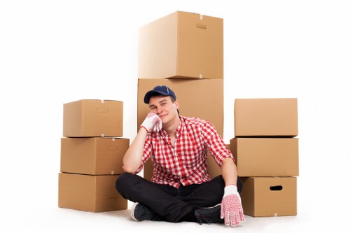 Free quote policy and transparent estimate details for Brentford storage